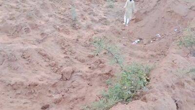 Registan Me Ladki Ko Choda - desi-porntube.com - India