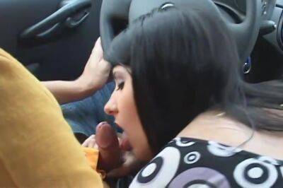 Coppia Si Diverte In Macchina 19 Min - upornia.com