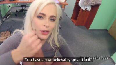 Doctor bangs Italian huge tits blonde - veryfreeporn.com - Italy