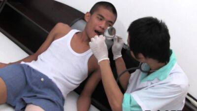 Spex Asian doctor barebacked by twink - drtuber.com