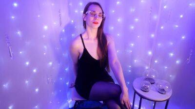 Lady Ashley In Obey Say And Play - hotmovs.com