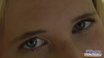 Alice - The Repairmans Groupie Alice - upornia.com