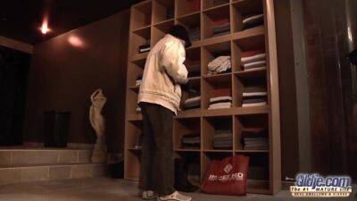 Anita Bellini - Members Club - Anita Bellini - upornia.com