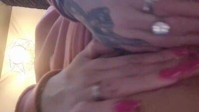 Close Up Pussy Play - upornia.com - Britain