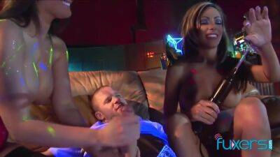 Lela Star - Austin Kincaid - Austin Kincaid And Lela Star In Neon Porn 3some Orgy - upornia.com