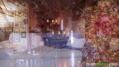 Jillian Janson - Jillian Janson - A Backdoor Xxxmas - upornia.com