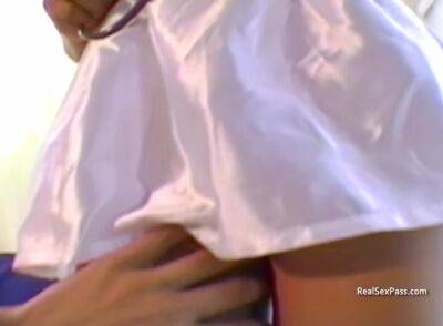 Nurse with hard pokey nipples - hclips.com