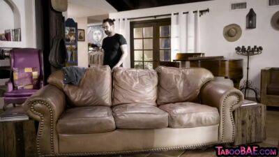 Pussylicked And Fingered Redhead Babe Deepthroats In 69 Pose - txxx.com