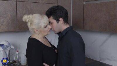 Yazmine (54) Cooking Toyboy Gets Seduced By Curvy Big Butt Grandma Yazmine - upornia.com