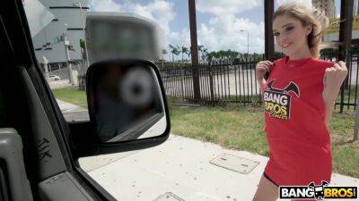 Kali Roses - Kali - Fucks Dudes On The Bus In 4k - Kali Roses - upornia.com