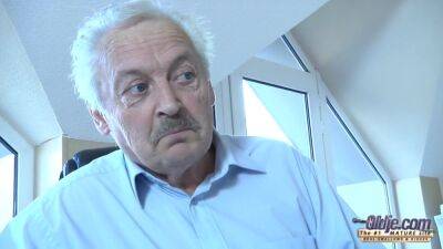 Vanda Lust - Cleaning Lady Version1.0 - upornia.com