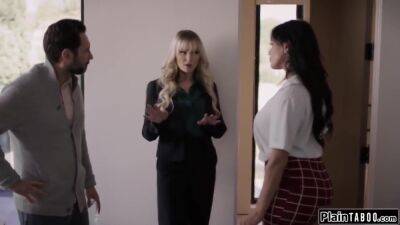 Dominant Female Broker Seduces Her Buyer - upornia.com