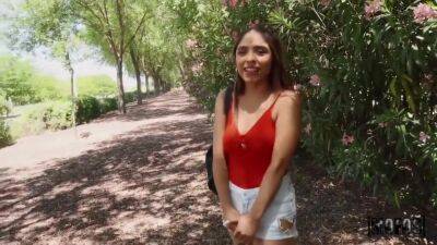 Michi - Wireless & Tireless - upornia.com