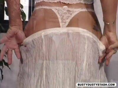 Dusty's Rub-A-Dub Tub - BigBoobBundle - hotmovs.com