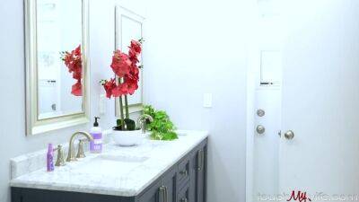 How Far Can My Wife Stretch? - upornia.com