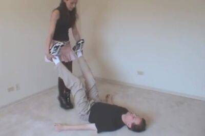 Ashleigh Ballbusting Session - upornia.com