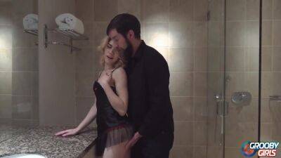 Lins Hardcore Debut! - upornia.com