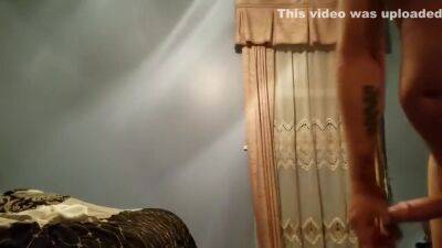 Abbs Sucks The Cum Out Of My Cock - upornia.com