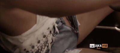 Ariel - Road Trip - hotmovs.com