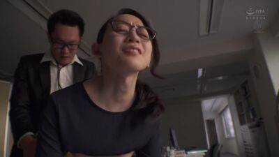 04D2223-An office lady who fucks in a conference room during the day and fucks at a colleague's house at night - senzuri.tube