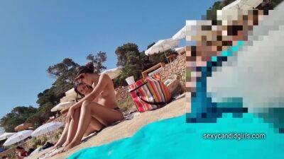 Small Tits Babe In Topless Beach Voyeur - upornia.com