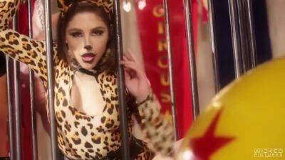 Lesbian Circus Orgy - upornia.com