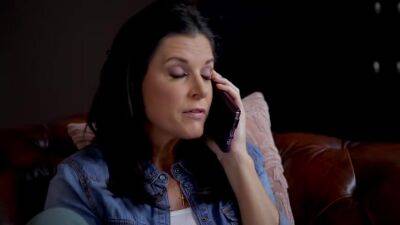 Watching Porn With Cherie - hotmovs.com