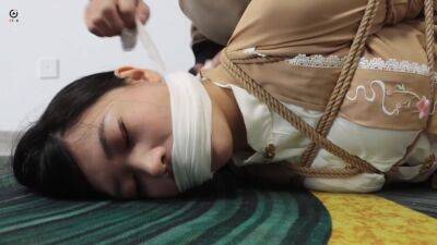 Useless Attempt To Escape - upornia.com - Japan