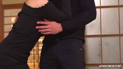 Candidature spontane de Yoko, secrtaire Tokyo - porntry.com