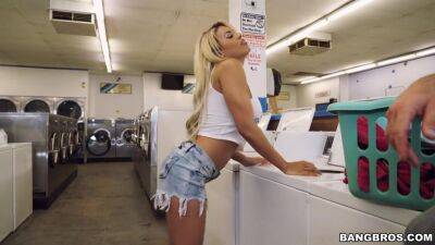 Luna Star - Luna - The Perfect Latina Hottie - Luna Star - upornia.com