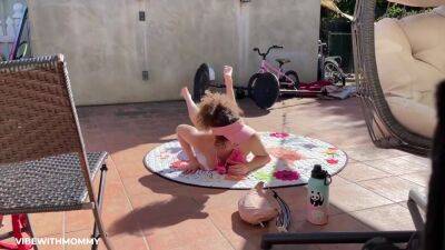 Breeding My Jewish Stepmom In Her Bikini - hotmovs.com