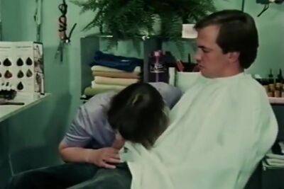 Horny Hairdresser - upornia.com