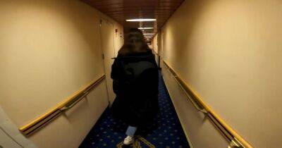 du bon sexe dans la cabine durant la croisiére - txxx.com