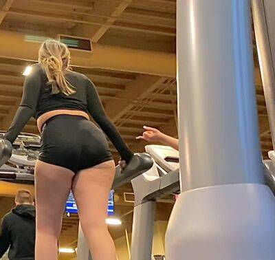 gym candid huge ass - voyeurhit.com