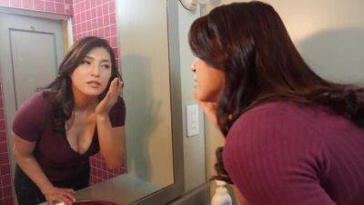 \u606f\u5b50\u306e\u53cb\u9054\u306b\u898b\u3089\u308c\u3066\u3057\u307e\u3063\u305f\u7f8e\u4eba\u6bcd\u306e\u6065\u305a\u304b\u3057\u3044\u30c0\u30b5\u4e0b\u7740\u3000\u5927\u77f3\u7d17\u5b63 - xxxfiles.com - Japan