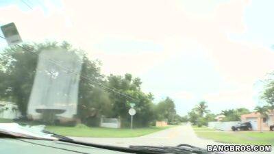 Gets Fucked On Bngbus - upornia.com