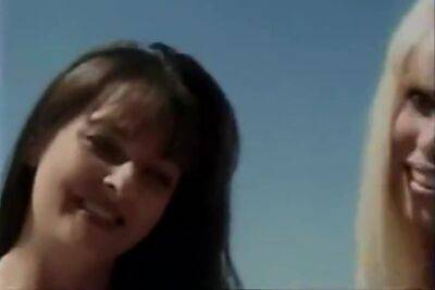 Two Women Determine Whose Sorority Is Better - upornia.com