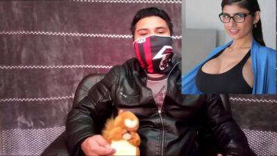 Reaccionando A Vol.6 Video Reaccion With Mia Khalifa - hotmovs.com