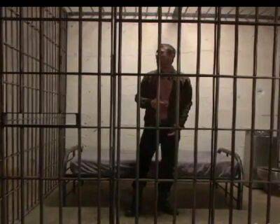 Hardcore Porn - Prisoner Takes Control Hardcore - sunporno.com