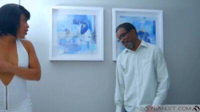 Ms Perez - upornia.com