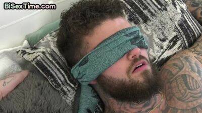 Bisexual blowjob babe in lingerie and stockings 3way fucked - hotmovs.com