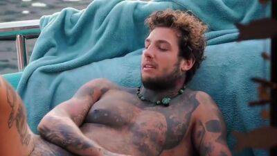 Gameshow Naked 503 - upornia.com