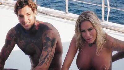 Gameshow Naked 503 - upornia.com