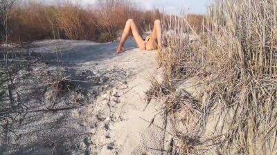 Skinny Tanned Nudist Babe Caught Peeing At The Beach. Slaps & Spits For Her Pussy - upornia.com