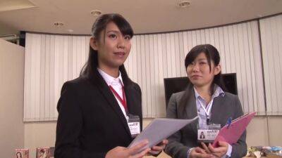 ME2306-Investigate the narrow pussy of female employees - txxx.com