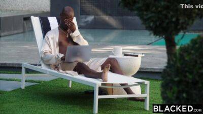 Naughty Exhibitionist Kazumi Catches Antons Eye - upornia.com