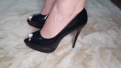 Creamy Peep Toes - Shoejob Cum On High Heels - hclips.com
