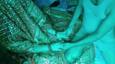 New Desi Married Couples Hindi Chudai Mms Video Big Tits Bhabhi Fucking Hard Clear Voice Hindi Audio - upornia.com - India