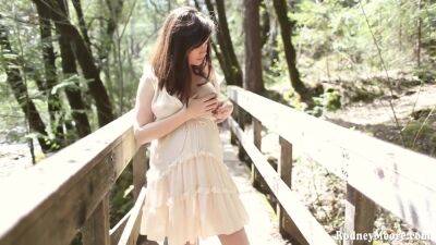 Horny Hairy Girls - Very Pregnant Masturb With Paris Lincoln - upornia.com