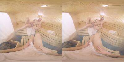 Kevin White - Anna Khara - Sauna - txxx.com